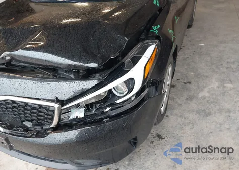 2018 Kia Forte Lx z USA, uszkodzony, nr VIN 3KPFL4A79JE263858